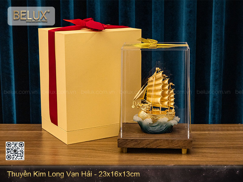 Mô hình thuyền kim long vạn hải dát vàng&nbsp;